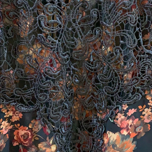 Blouse - Picture 5 of 5